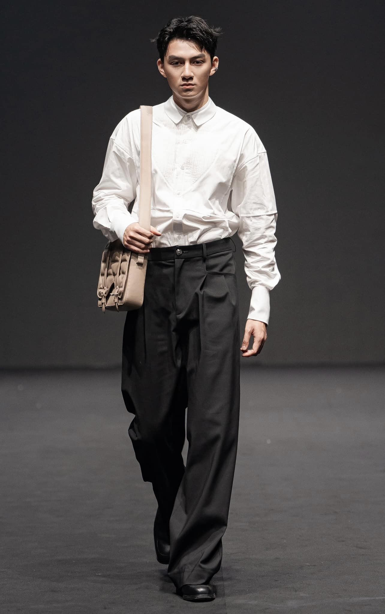 [LEEH x PHAN DANG HOANG] Emulate Bag - Beige - Leeh.vn